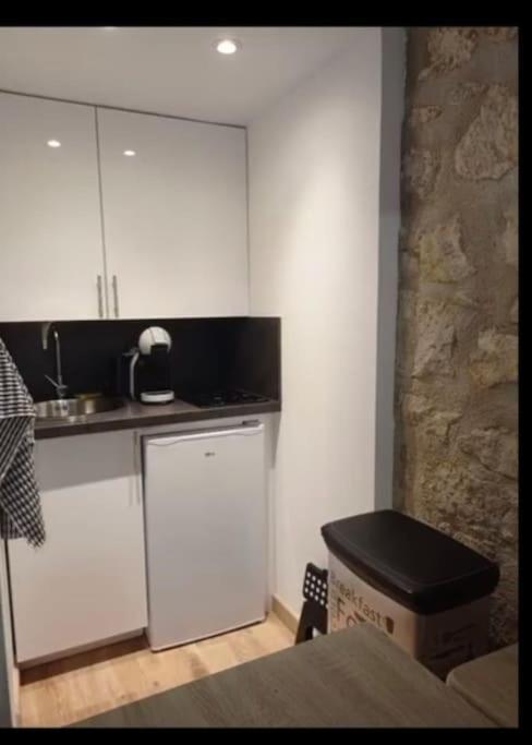 Cosy Bellamy Apartment อองกูแลม ภายนอก รูปภาพ